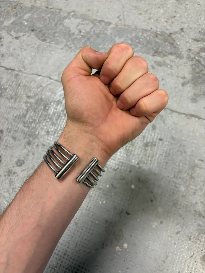 Thumb 2