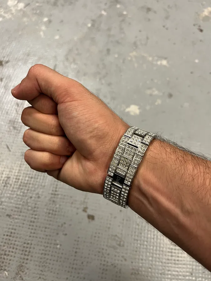 Thumb 4