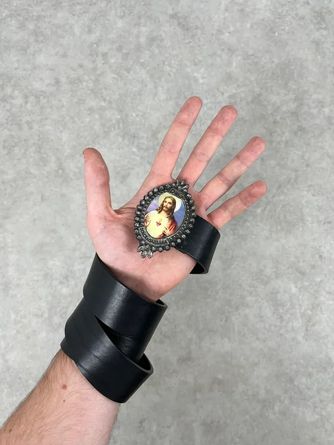 Thumb 2