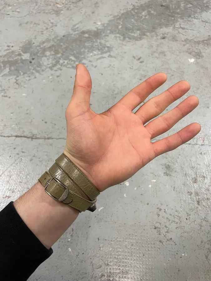 Thumb 4